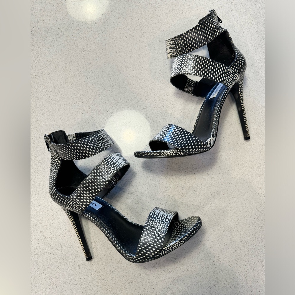 Steve Madden heels size 10